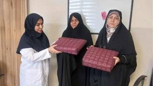 قدردانی از داوطلبین سلامت مرکز خدمات جامع سلامت نیک نژاد شهرستان ری به مناسبت روز جهانی داوطلب سلامت